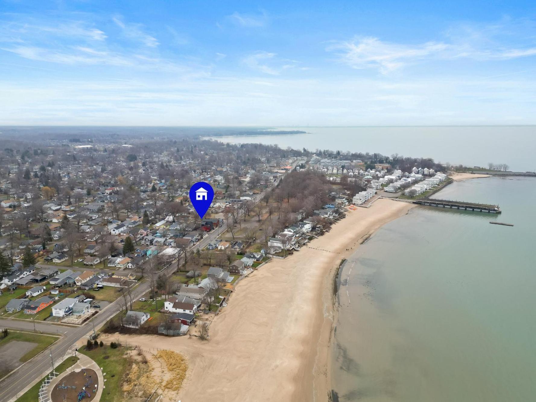 Cozy 3-min Walk To Crystal Beach